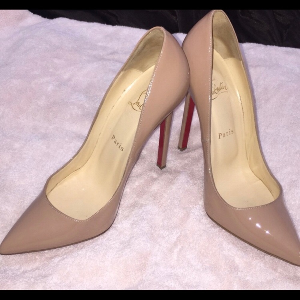 Christian Louboutin so Kate size 38.5 (8.5)